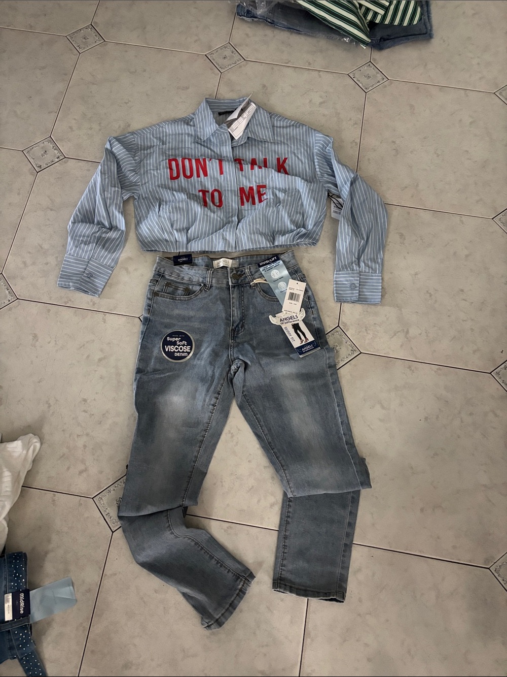 Women's Skinny Faded Blue Jeans - with Button Down Brand